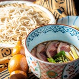 噛むごとに広がる蕎麦の風味とのど越しの良い蕎麦