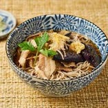 豚肉と揚げ茄子の生姜蕎麦