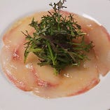本日鮮魚のカルパッチョ/マリネ　～シェフのスペシャルソース～