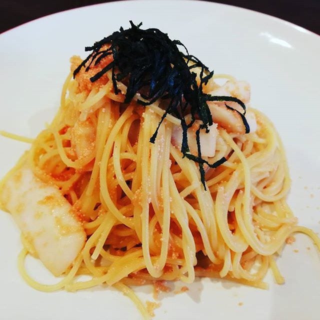 海苔やたらこが絡んだ日替わりで提供される「Aセット：お任せパスタ」