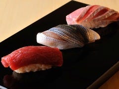 鮨 真