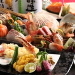 毎日仕入れてくる新鮮な魚介