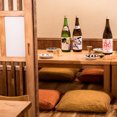 全国各地の日本酒と市場直送朝獲れ鮮魚 角打ち屋 新橋  店内の画像