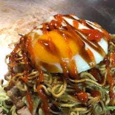 【廣島名物】チリバキそバーガー（バキそば+麺ダブル＋チリソーストッピング）