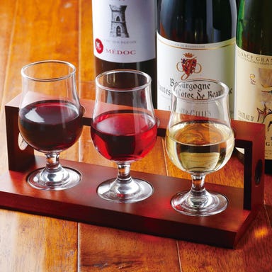 酒肴日和 アテニヨル 八重洲店_◎アテニヨル名物◎11時から16時限定☆アテ盛りとワイン飲み比べを楽しむ【昼飲みセット】