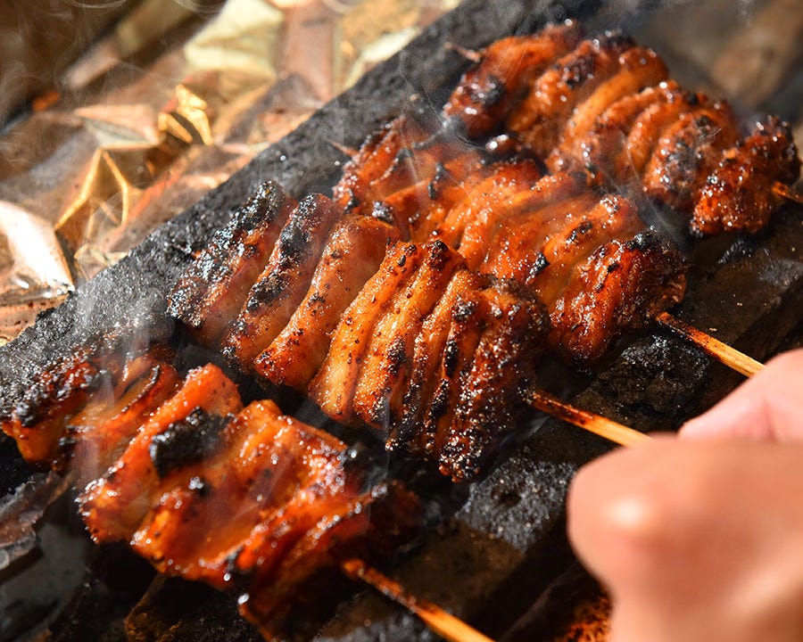 備長炭で丁寧に焼き上げます