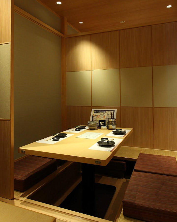 個室】寿司と地酒 海鮮居酒屋 とも吉 京橋店 - 海鮮処・和食・会席料理