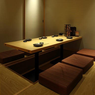 【個室】寿司と地酒　海鮮居酒屋 とも吉　京橋店 店内の画像