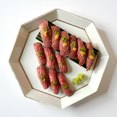 【A5ランク】牛にぎり　盛り合わせ（4貫）