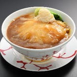 フカヒレ姿煮 汁そば（サラダまたは蒸し点心・デザート付）