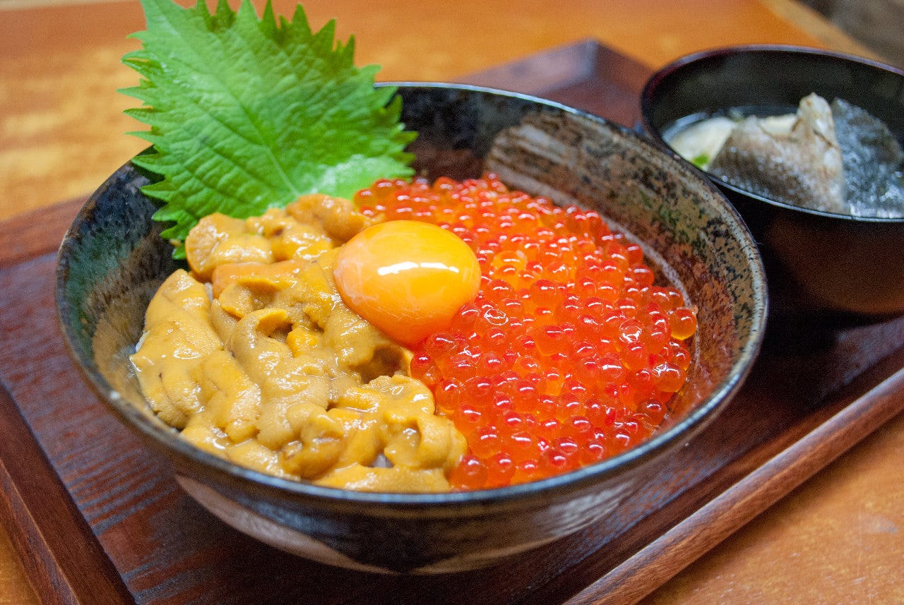 海鮮 丼 専門 店 木津 魚 市 食堂