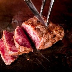 熟成肉×鉄板焼 URAROJI ウラロジ