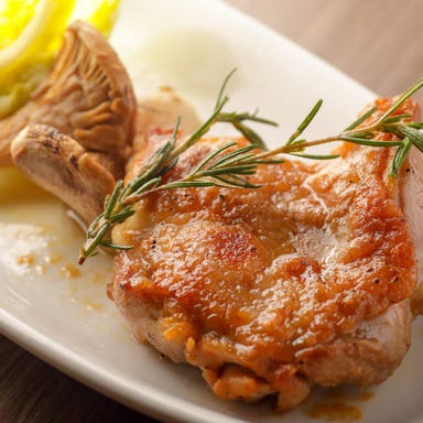 ワインラウンジ Cuvee ITOU(キュベイトウ)_飲み会に♪【ワインOK!90分飲み放題付き】マルゲリータ&チキングリルを堪能♪ 全6品 6,000円⇒5,500円!