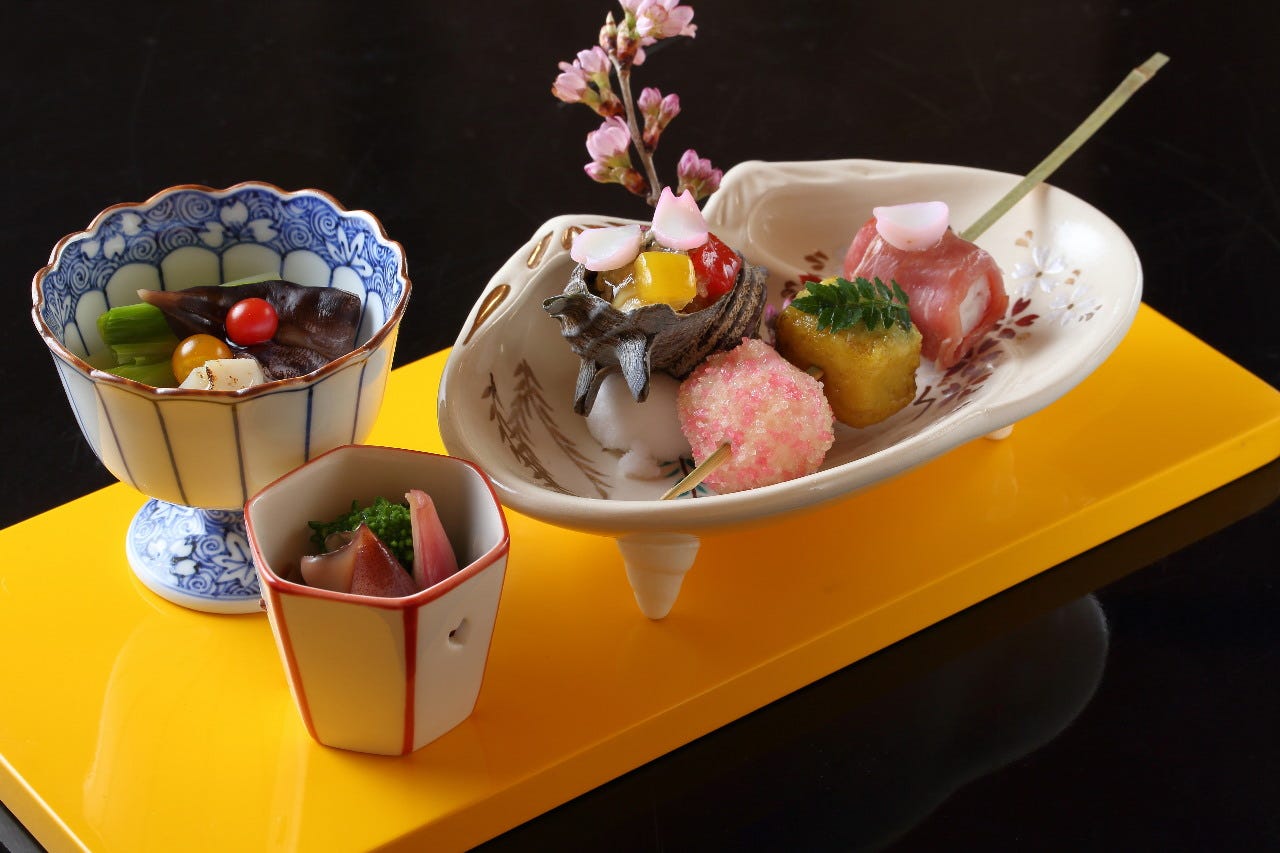 寿司 はせ川 西麻布 料理・ドリンク全40件寿司 はせ川 西麻布 のサービス一覧関連リンクお店の最新情報お得なサービス幹事さん向けお店・日程調整ツールスマートフォンで見るアプリ版ぐるなびPR