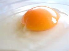 農場直送の新鮮卵を使用