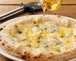 4種チーズと有機蜂蜜のクアトロフォルマッジョ