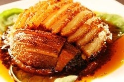 豚肉と高菜の柔らか煮（梅菜口肉）
湖南省の代表的伝統料理