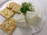 本日のチーズ3種