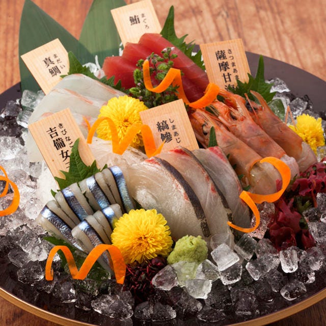 九州鮮魚も取り揃えております。ご宴席を豪華に彩る刺身盛合わせ