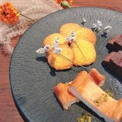白金茶房