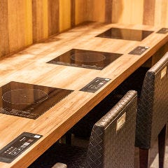 カウンターあります！お1人様から気軽にもつ鍋をお楽しみ下さい