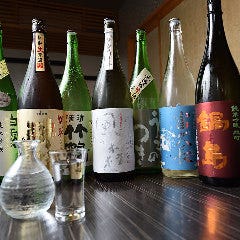 日本酒は、広島県産や新作の銘柄を中心に常時20種取り揃えてます