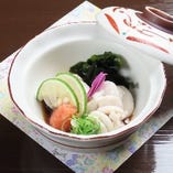 山陰産白子ポン酢や季節の旬物を多数取り揃えております