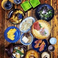 2階少人数貸切 煮込みとサワー ツバメバ 