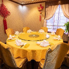 黄金の本格北京ダック（炭焼き）と 本場北京料理 華鳳