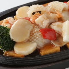 鉄板海鮮3種と野菜炒め