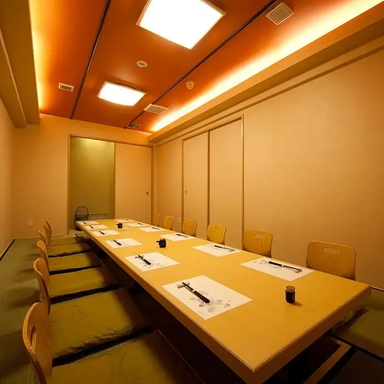 寿し 関口_お手洗い付きの完全個室を完備