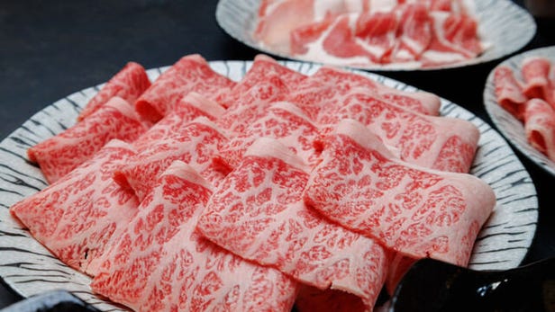 しゃぶしゃぶ すき焼き食べ放題 和牛と豚 本町店