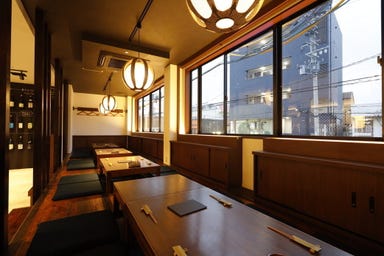 天ぷら 釜飯酒場 宴  店内の画像