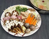 【季節限定】ヘルシーきのこ鍋
出盛りのまつたけを食せます！