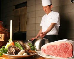 沖縄産Ａ4~5牛肉やアワビの鉄板焼き