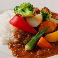 24時間じっくり煮込んだ国産牛すじカレー