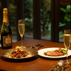 お好みのテイストや料理とのペアリングは店員までお尋ねください