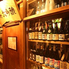新潟、富山、石川、福井、長野県の銘酒をセラーに取り揃えてます