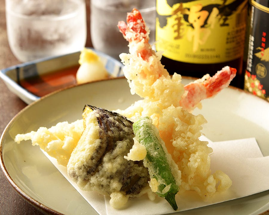 サクサクに揚げた天ぷらも人気