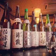 店主厳選の日本酒！なんと一杯300円！！