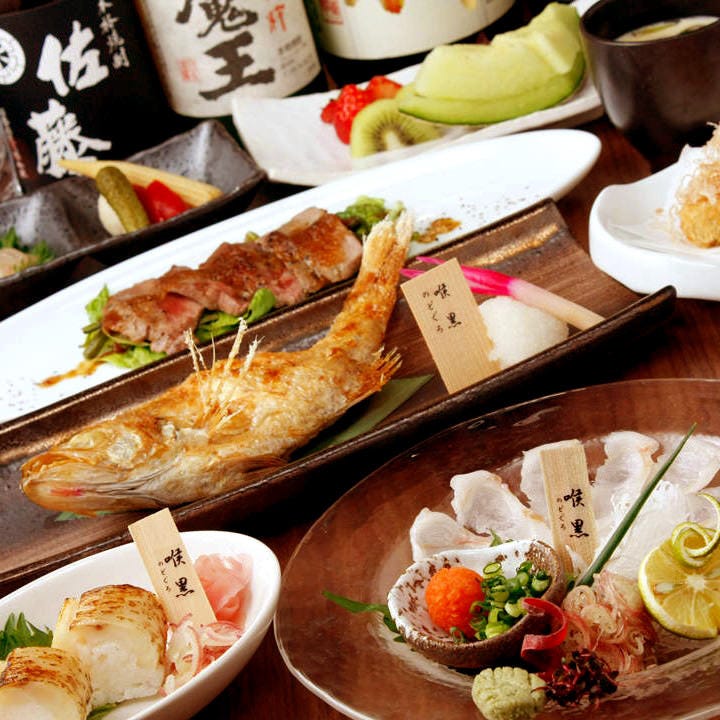 刺身、姿焼、棒鮨と多彩に味わう
のど黒満載なコースもご用意！