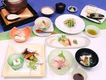 季節会席【八千円】　9,680円（税サ込）