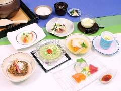 季節会席【五千円】　6,050円（税サ込）
