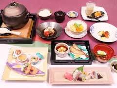 季節会席【八千円】　9,680円（税サ込）