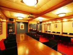 100名規模の宴会も可能な大宴会場