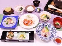 季節会席【五千円】　6,050円（税サ込）