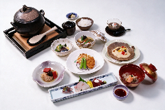 季節会席【五千円】　6,050円（税サ込）