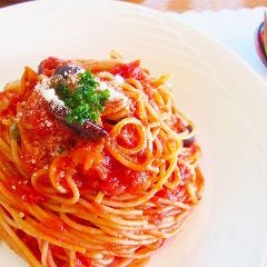 半日分の野菜175ｇがたっぷり採れるトマトパスタ