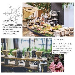 厳選野菜のSaladbar＆Drinkbar付