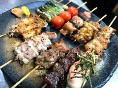 新鮮国産鶏を使用した焼き鳥です。